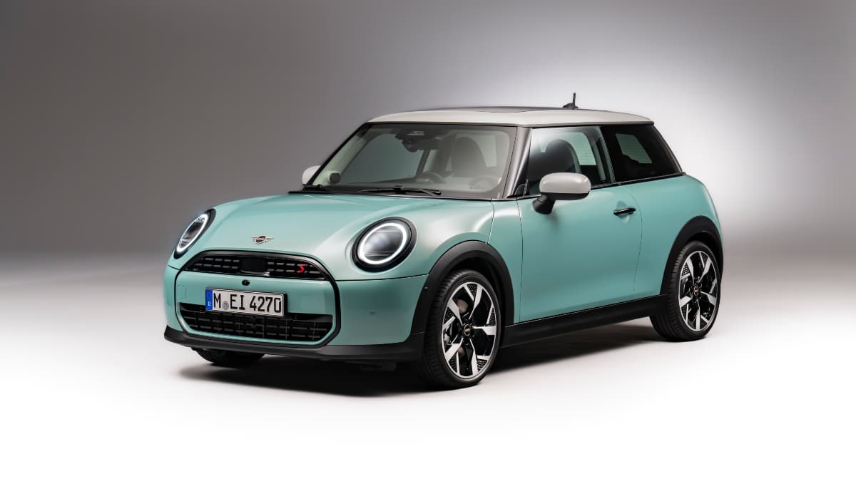 Motomall New Mini Cooper S Launched in India at Rs 44.90 Lakh: A Modern Classic