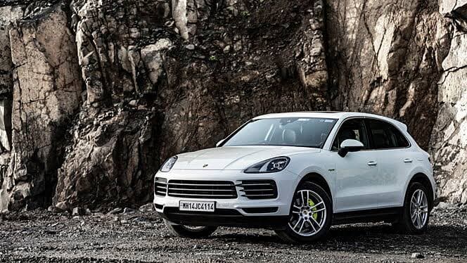 Motomall Porsche Cayenne with Combustion Engine Set to Continue Sales Beyond 2030