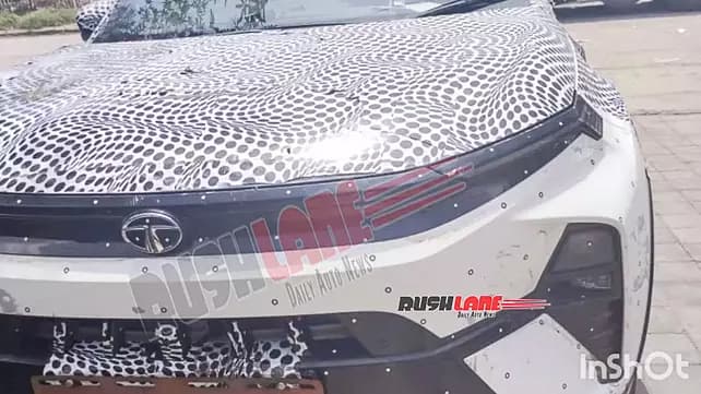 Motomall 2023 Tata Nexon Facelift Spied | Launching in October