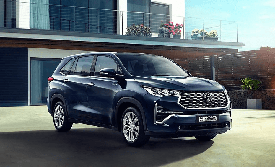 Motomall Invicto: Elevating the Toyota Innova Hycross to a Rs 30 Lakh Marvel, Defying Expectations