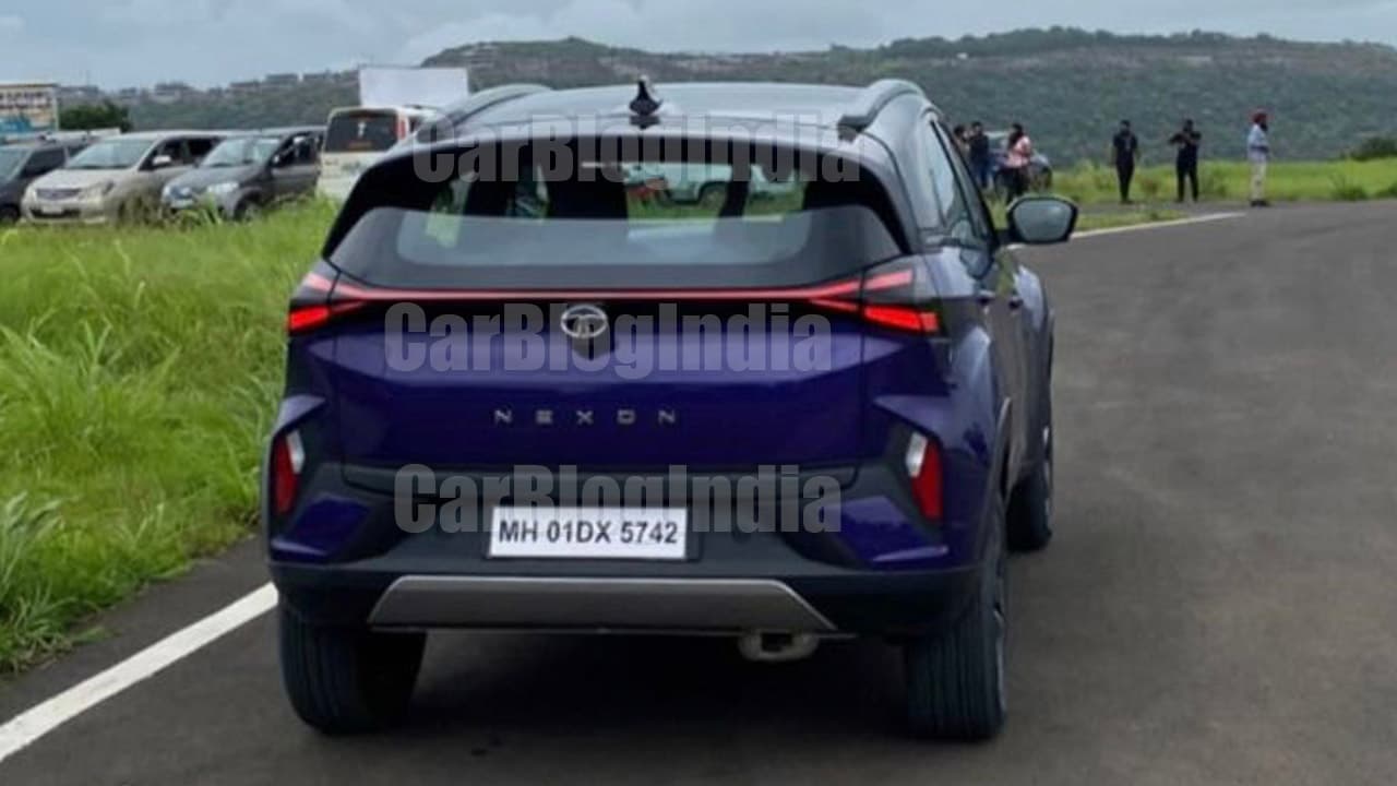 Motomall Tata Nexon 2023 Facelift Spied Again During Ad Shoot in Blue Colour