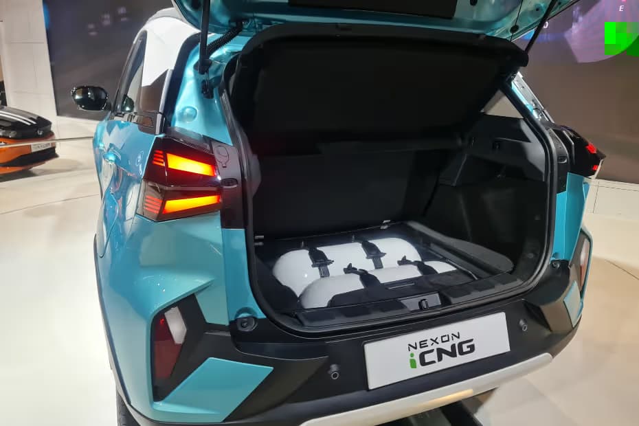 Motomall Unraveling the Tata Nexon CNG: Prices, Variants, and Features That Define a New Era
